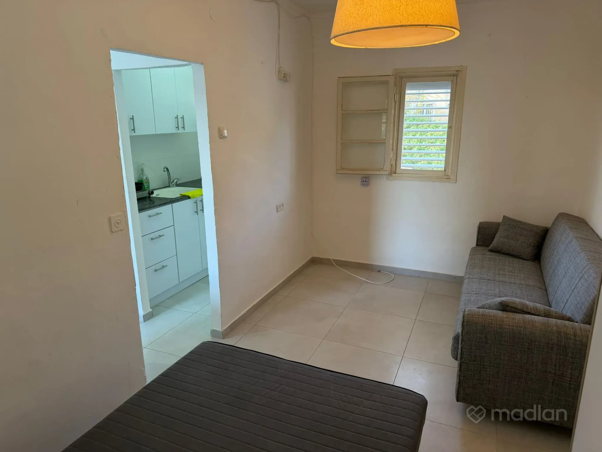 דירת 2 חדרים ברח׳ התיכון 7, נשר